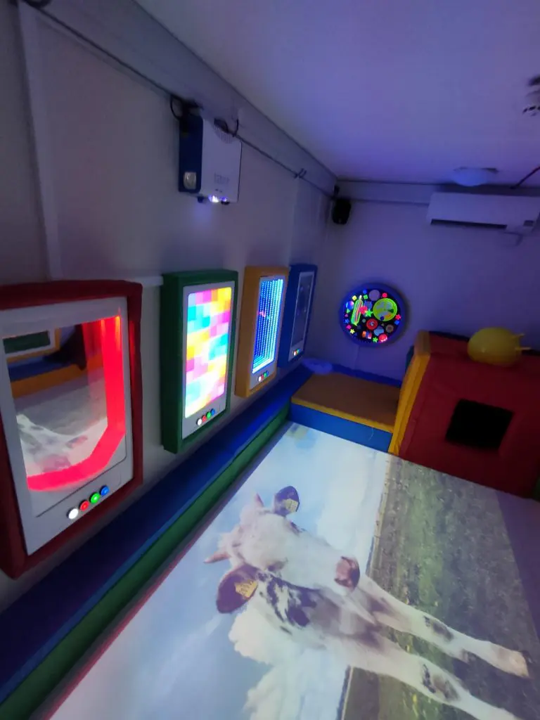 Maxi Play Interactive Floor Projector