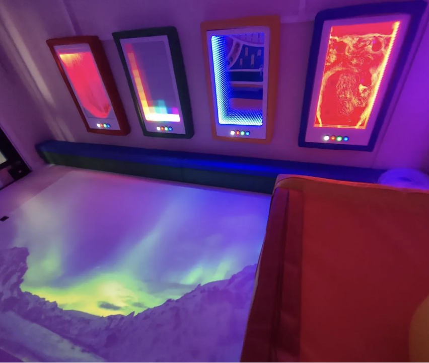 Maxi Play Interactive Floor Projector - Image 8